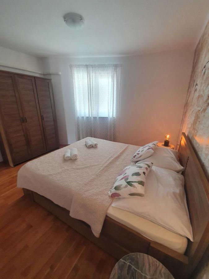 Apartment Kos Паг Екстериор снимка