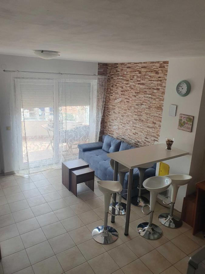 Apartment Kos Паг Екстериор снимка